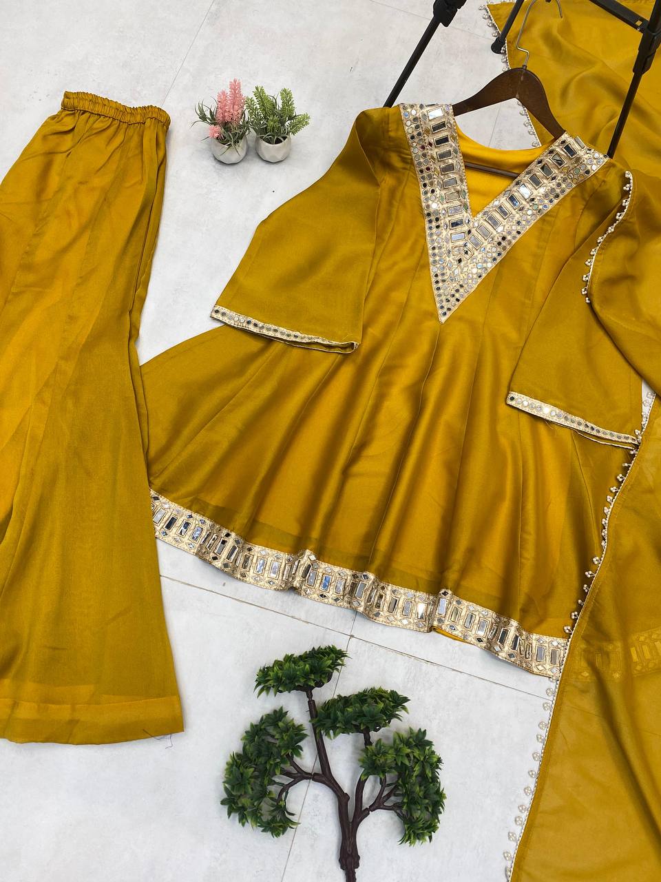 Super Hit AliyaCut KEDIYA STYLE Real Mirror Work Plazzo Set
